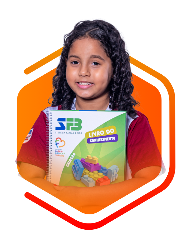Material didático e ambiente acadêmico do Cartesius com Sistema Farias Brito